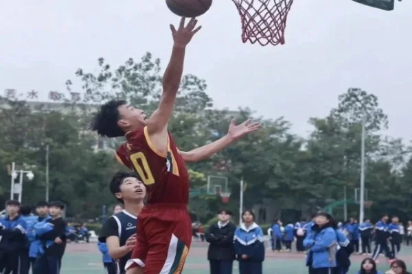 NFL伦敦赛维京人对喷气机杰弗森与加德纳对决分析边路王牌碰撞定胜负